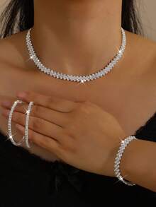 Bộ trang sức thời trang nữ gồm dây chuyền, bông tai và vòng tay, họa tiết hình thoi, thanh lịch, thích hợp cho tiệc tùng, cô dâu, đám cưới và ngày Valentine. - Bạc - Xem 2