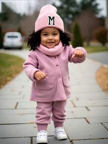 Set de 2 piezas de gorro de punto con patrón de 26 letras y bufanda para bebé niño y niña, gorro de invierno suave con letras A-Z, bufanda para calentar el cuello para niños, adecuado para mantener el calor en otoño e invierno tanto en interiores como en exteriores