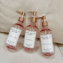 3个500毫升/16盎司玫瑰粉色可再填充泵瓶，带玫瑰金泵头，适用于洗发水、沐浴露、护发素、酒店浴室乳液瓶，带防水标签 - Translucent Pink - 查看 4