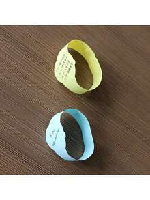 50 pezzi Braccialetti adesivi riutilizzabili - Colore casuale, fasce memo indossabili con design ergonomico per scuola, ufficio, programma, promemoria riunioni, gestione attività, organizzatore moderno, scrittura fluida, strumento di promemoria per persone occupate