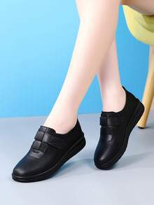 Women's Black Work Shoes, Soft Sole Non-Slip Breathable For Hotel, Kitchen, Office, Hook And Loop Flat Comfortable Commuter Leather Shoes