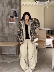 This  Casual, Washed Camouflage Down Jacket Features A Hood, Thick Padding, And A Versatile Design. It's A Versatile Nylon Down Jacket With A Loose Fit And Slim Fit. It's A Versatile, Cut-And-Sew Casual Jacket With A Zipper And Contrasting Faux Fur Accents, Perfect For School Or The Office. - Army Green - View 8