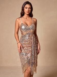 فستان حفلات للنساء بتصميم مكشكش مزين بالترتر ذو حمالات رفيعة وظهر مكشوف مع شراريب