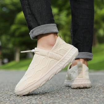 女士室内拖鞋，米色布艺套脚鞋，轻便春季休闲鞋，适合户外花园穿着，也适合日常赤脚行走、购物和居家使用。