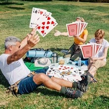 54 piezas Juego de Cartas de Juego Gigantes, Cartas de Juego Gigantes de Alta Calidad y Duraderas Adecuadas para Adolescentes y Adultos, Excelentes para Juegos de Fiesta y Magia, Regalo Único y Novedoso para Halloween, Navidad, Fiestas - Multicolor - Ver 3