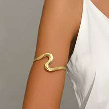 Women's Open Adjustable Bracelet In 18K Gold Plated Metal And 925 Silver, Modern Wavy Geometric Design - Vàng - Xem 2