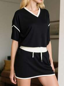 Black Lounge Set For Women With White Contrast Trim  Short Sleeve Top And Drawstring Shorts, Women's Cozy Two-Piece Outfit For Home Relaxation And Cloud-Like Comfort - 黑色 - 查看 2