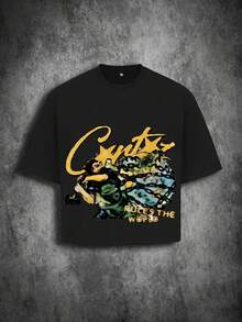 A 220g Cotton T-Shirt, The Front Of Which Is Decorated With Patterns And Words Full Of Street . The Pattern Presents A Powerful Character Image, Which Is Unique To Street Culture With Elements Such As Chains And The Earth. Words Like "RULES THE WORLD" Convey The Fusion Expression Of Street Culture And Self-Assertion. T-Shirt Adopts The Artistic Style Of Street , Showing The Exploration Of The Integration Of Street Elements And  Personality, Suitable For Daily Wear And Helping You Create A Unique Street  Style. - 黑色 - 查看 1