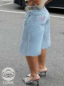 Plus Size Women Bow Embroidery Design Loose Denim Capri Pants - Light Wash - View 6