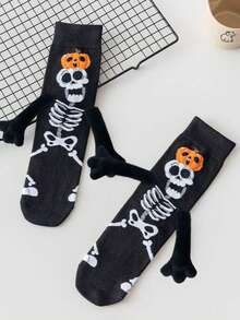 1 par de calcetines de media caña unisex personalizados para pareja/mejor amigo, con diseño de manos magnéticas, adecuados para Halloween, Navidad, fiestas en casa. Calcetines con diseños de calabaza, calavera y diablo, apropiados como regalo.