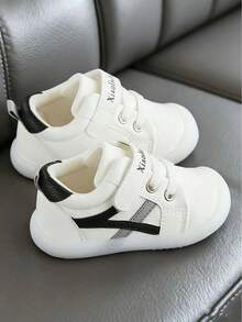 全新时尚软底防滑皮革钩环运动鞋，适合 6 个月 - 3 岁幼儿，圆头，耐磨，男童和女童步行鞋 - 黑色 - 查看 3