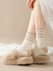 1 par de calcetines de felpa de coral para mujeres, calcetines gruesos y cálidos para el hogar, posparto, dormir, anti-frío, adecuados para otoño/invierno