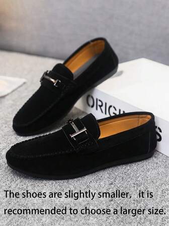 Herrloafers i ny mode, klassiska och bekväma finskor, lätta att bära och köra, mockasinmodell (Observera att storleken är liten i storleken, de med stora fötter rekommenderas att köpa en storlek större)