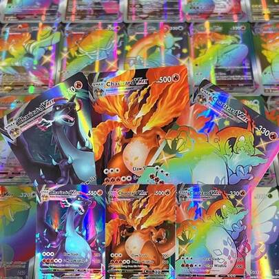 Pokémon Pokémon Shiny Holofoil Karten - Ultra Seltene Vibrant Color Collection | Limitierte Auflage 200 Stücke, Set | Heißes Sammlerstück für Fans, Vibrant Holo Foil Mix | Nur für begrenzte Zeit - 30% Rabatt heute! Enthält über 200 seltene Karten!