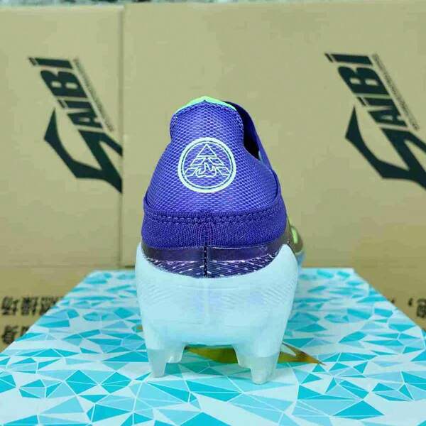 Men Soccer Cleats Professional Lightweight Youth Adult Athletic Football Shoes