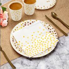 Set de tacâmuri de unică folosință cu paiete albe, format din 50 de piese, potrivit pentru 10 persoane, inclusiv 10 farfurii de hârtie mari și mici, 10 pahare de hârtie și 20 de prosoape de hârtie. Este foarte potrivit pentru tacâmuri de picnic în aer liber, grătar în camping, reuniuni de familie, petreceri de ziua de naștere, Crăciun, Ziua Recunoștinței și alte decorațiuni pentru petreceri de sărbători.