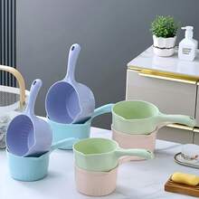 1pc Thick Plastic Water Scoop, Household Kitchen Water Scoop, Bathing Water Scoop, Drifting Water Scoop, Shampoo Water Scoop, Pet Bathing Water Scoop