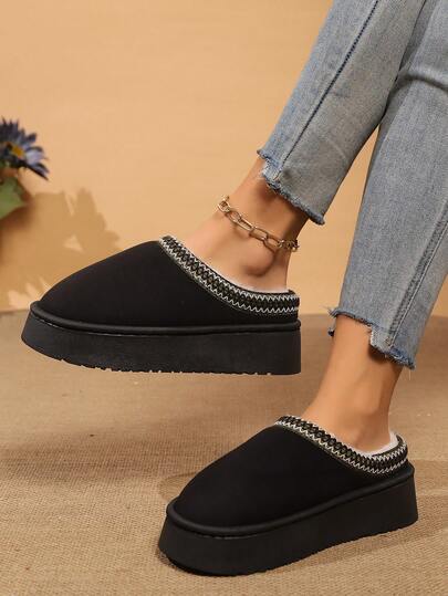 Pantuflas de dama de unicolor y suave, pantuflas cómodas y cálidas para el hogar hechas de piel artificial, con suelas suaves y antideslizantes, son zapatos perfectos para el dormitorio adecuados para el uso en el hogar en Halloween