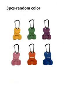 这款塑料汽水罐开罐器具有防尘密封功能，是一款简单小巧的开瓶器，同时还具备防尘密封功能。它可以作为钥匙扣或挂件使用，小巧便携，适合家庭聚会、野餐、郊游和办公环境。操作稳定，可以轻松打开瓶盖，打开后还能密封瓶口，防止灰尘进入，保持饮料新鲜。它是日常生活中实用的小工具，也适合放入背包中方便携带。