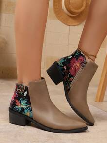 موديلات جديدة تأتي في الخريف والشتاء، تخلق شكلاً خريفياً أنيقاً، الراحة والمظهر متلازمان، الهالة تمتلئ على الفور، سهلة الارتداء بإحساس راقٍ، تحسّن إحساس الارتداء، الموضة الرجعية! الأحذية بسيطة وأنيقة ومتعددة الاستخدامات، بوت برقبة سميكة ذات موضة تظهر الساقين طويلتين وممشوقتين!