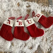 1 pezzo Calza natalizia classica, 7" Borsa regalo in maglia ricamata con alfabeto e caramelle, calza decorativa in poliestere con corda per appendere all'albero di Natale, decorazioni natalizie, borsa regalo, decorazioni per la casa, decorazioni natalizie per la stanza, decorazioni natalizie invernali per la casa, regali di Natale, decorazioni natalizie - Multicolore - Visualizzare 9