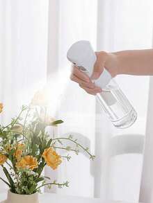 1 pièce de bouteille de vaporisation continue haute pression (200 ml/300 ml), bouteille de taille voyage, convenant pour vaporiser de l'eau sur les cheveux et le visage, le jardinage, les soins capillaires, avec un vaporisateur à brouillard fin et une vaporisation à pression. Applicable pour la cuisson de barbecue en extérieur, rechargeable, convenant pour la rentrée scolaire et servant d'accessoire de voyage essentiel ainsi que d'accessoire capillaire pour femmes.