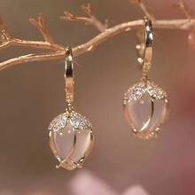 Pair Of Elegant Minimalist Tulip Flower Earrings For Women - Golden-Tone Alloy With White Enamel Petals, Versatile For Daily Wear & Parties, Year-Round Sophisticated Jewelry Accessories - 1 Pair - View 1