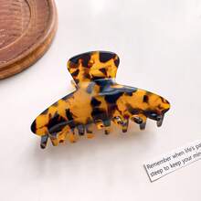 1pc Casual Acetate Hair Claw Clip, Sweet Retro Tortoiseshell Color, Suitable For Beach, Street, Travel, Party, Vacation, All Seasons Winter Hair Accessories Fashion Hair Clutch Eleg Hair Clips