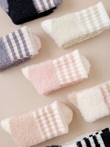 1 par de calcetines de felpa de coral para mujeres, calcetines gruesos y cálidos para el hogar, posparto, dormir, anti-frío, adecuados para otoño/invierno