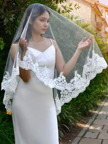 1.5m Long Single Layer Cathedral Veil For Bride, Lace Trim Hard Tulle Bridal Headpiece, Vintage Soft Tulle High-Quality Wedding Accessory, No Comb - 米色 - 查看 6