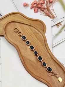 1pc Peanut Shaped Sandalwood Tray, Multi-Functional Jewelry Tray & Vanity Organizer, Elegant Makeup Tray For Perfume And Cosmetics, Vintage Farmhouse Style Decor Plate For Desserts, Snacks, Fruits, Tea Party, Home Decor, Wedding Gift, Holiday (Christmas, Halloween, Thanksgiving) Party Decoration, Boutique Shelf Accent, Daily Practical Display - Brown - View 8
