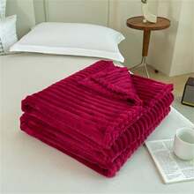 1pc Faux Rabbit Fur Blanket, Soft Fleece Blanket, Flannel Throw Blanket For Bed, Air Conditioning, Sofa, Office Nap, Shawl, Skin-Friendly, Suitable For Halloween