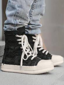 Zapatos casuales de lona de estilo personalizado de moda para hombres en otoño/invierno, botas de estilo de cremallera y flecos desgastados de suela de goma marfil de nicho de alta top