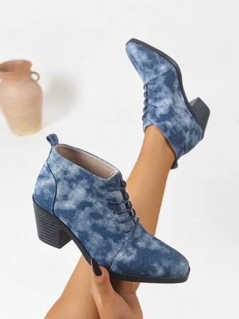 Damkängor i blå sammet med spetsig tå, 6,5 cm platå, snörning, minimalistiska pendlarstövlar, sexiga modeklädda stövlar