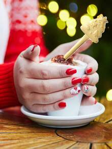 4pcs Christmas Dinner Set, Christmas Spoons, Creative Stainless Steel Mixing Spoons, Suitable For Soup And Desserts, 4 Different Styles (Golden) Gift Box Packaging, A Great Gift For Gifting, Family Gatherings, Backyard Parties.