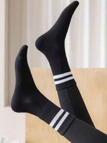 1/3/5/10 Pairs Of Women's Mid-Calf Socks, Black Socks, Women's Socks, Cute Socks, Girls' Socks, Socks That Can Be Worn In All Seasons Of Autumn/Winter/Spring/Autumn, Mesh Breathable Stripe Details, Rail Breathable Hole Design, Moisture-Wicking, Soft And Smooth, Suitable For All Kinds Of Vacation, Sports, Leisure, Business And Other Daily Wear, Can Be Worn All Year Round, Multiple Sizes Available