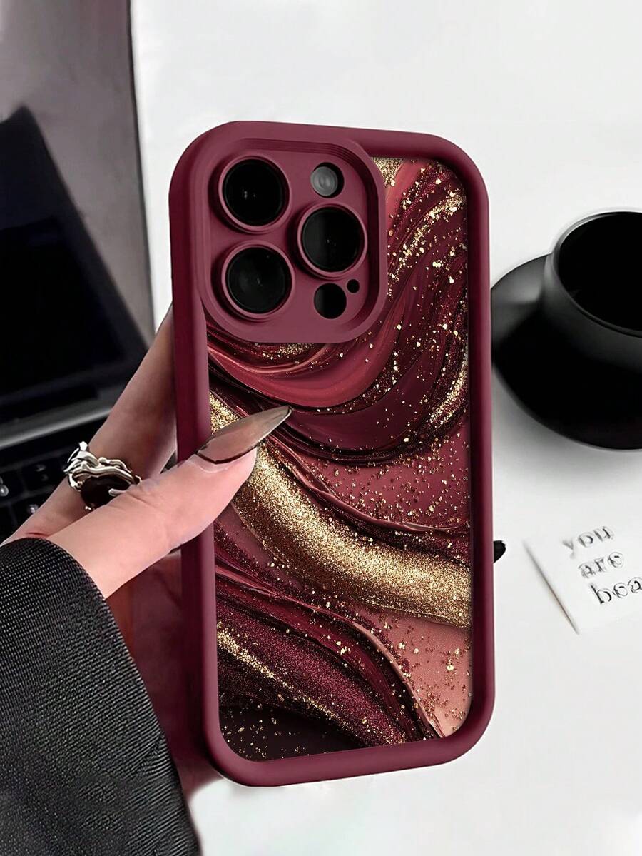 Sequins 1pc New Luxurious Burgundy & Gold Satin Patchwork Glitter Pattern Shockproof TPU Phone Case Compatible With IPhone 17 Pro Max/17 Air/16 Pro/15 Pro Max/14 Plus/13/12/11/XS/8P And Galaxy S24/S23 FE/S22 Ultra/A53/A54/A15