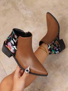 موديلات جديدة تأتي في الخريف والشتاء، تخلق شكلاً خريفياً أنيقاً، الراحة والمظهر متلازمان، الهالة تمتلئ على الفور، سهلة الارتداء بإحساس راقٍ، تحسّن إحساس الارتداء، موضة رجعية! الأحذية بسيطة وأنيقة ومتعددة الاستخدامات، بوت برقبة سميكة ذات موضة تظهر الساقين طويلتين ورفيعتين!