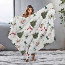 1 buc Pătură de flanel cu imprimeu de brad de Crăciun verde Fericit cu flori de fructe de pădure 70 * 100cm / 100 * 150cm / 130 * 150cm Pătură moale și caldă pentru decor acasă, animal de companie, pui de somn, birou, pat, cadou de Crăciun de toamnă/iarnă pentru familie sau prieteni, decor de Crăciun