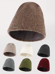 1 件时尚金属标志简约休闲轻便保暖便帽，男女通用街头骑行秋冬护耳弹力针织帽