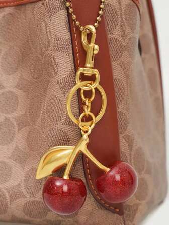 1pc Cherry Pendant, New Arrival Big Cherry Shaped Crystal Pendant, Keychain Pendant,Glitter Cherry Charm Keychain With Clip For Bag, Sparkling Resin & Metal Accessory For Purses And Bags For Women,Cute Cherry Bag Pendant,Fashionable Embellishment, Exquisite Decoration Of Your Daily Life,Gifts For Women And Girls