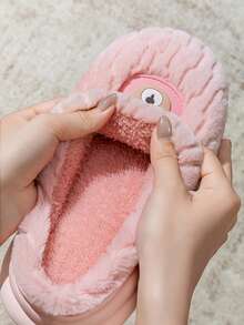 نعال نسائية جديدة لشتاء 2025، بمنصة بنفسجية وفرو، الأحذية مقاس أصغر بمقاس واحد. يرجى شراء مقاس أكبر قبل الشراء. يُنصح بشراء المقاسات [38-39] عند ارتداء المقاس 36 عادةً. نعال نسائية، نعال غرفة النوم، أحذية نسائية، نعال جميلة، نعال ناعمة، نعال صامتة، نعال مكتبية، نعال فندقية، نعال سجاد، نعال كرتونية