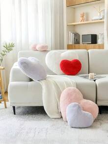 心形抱枕，适合客厅和卧室装饰，柔粉色心形靠垫，可爱仿毛皮房间装饰枕，幼儿园舞会情人节礼物，婚礼心形礼物
