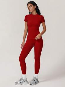 Yefecy 2 pièces Ensemble de survêtement pour femme - T-shirt confortable à col rond unicolore et legging de yoga taille haute, vêtements de sport pour la course, tenues de sport d'été athlétiques - Rouge foncé - Voir 3