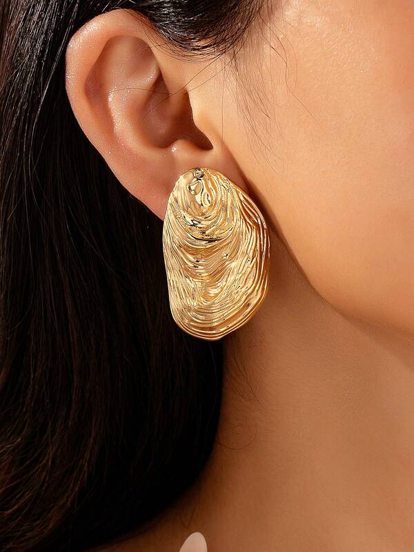 1 par de pendientes con diseño geométrico asimétrico, estilo europeo y americano, con textura de onda rayada en color dorado, adecuados para uso diario, citas, fiestas, vacaciones, un gran regalo para esposa/novia