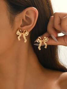 1 Pair Classic Elegant Bow Stud Earrings For Women, Suitable For Dates, Parties, Vacations, Casual Wear, A Great Gift For Mom Or Girlfriend