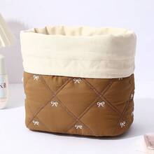 1 قطعة سلة تخزين مبطنة بنمط المربعات الصغيرة، سعة كبيرة مع سحاب، سلة تخزين متعددة الاستخدامات. سلة تخزين لفوضى المكتب، سلة تخزين أحمر الشفاه وفرش المكياج ومستحضرات العناية بالبشرة، ديكور المكتب، صندوق تخزين المكياج، حقيبة صحية، محفظة صغيرة، سلة تخزين سفر كبيرة السعة - متعدد الألوان - مشاهدة 8