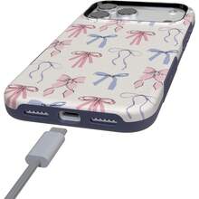 1PCS New Arrival  Blue And White Star  Bow Tie  Colorful Niche  Unique  Two-In-One Dual-Layer Protective Case, Matte-Finish Full-Cover Phone Case, Durable, Shock-Resistant, And Stylish, Compatible With IPhone 17 Pro Max/17 Plus/17 Pro/17 Air/16 Pro Max/16 Plus/16 Pro/X/XS/XR/XS Max/11/11 Pro/11 Pro Max/12/12 Pro/12 Pro Max/13/13 Pro Max/14/14 Pro Max/15/15 Pro Max, Compatible With Samsung Galaxy S25/S25 ULTRA/S24/S23/A56/A55/A54/A53/A52/A36/A35/A34/A26. A Stylish And Innovative Design, Perfect As A Gift For Friends, Family, Or Couples For Christmas Or Halloween. - FL粉紅藍蝴蝶結 FL pink blue bow - 查看 2