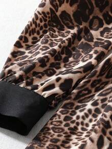 Długie sukienki damskie, eleganckie sukienki z jesiennym nadrukiem w panterkę, sukienki nocne damskie idealne na co dzień, do pracy, na wakacje, randki i imprezy.