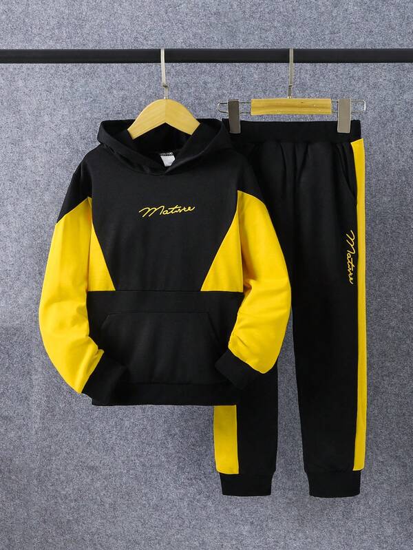 2 pezzi Set di felpa con cappuccio e pantaloni con stampa di lettere per bambini, completo sportivo casual per ragazzi, autunno/inverno